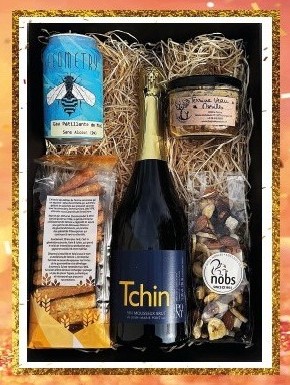 Parfumé de fleurs de tilleul, gouleyant et racé, apéritif typique du Valais. Image du produit